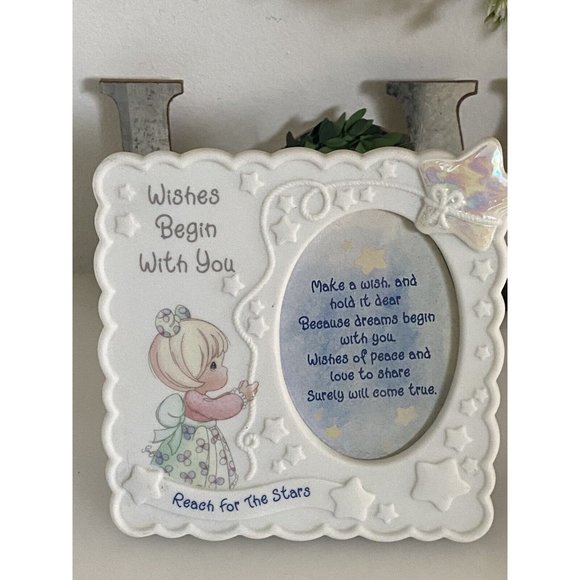 Enesco Precious Moments Picture Frame 1998 Reach for the Stars Embossed White - Picture 10 of 12